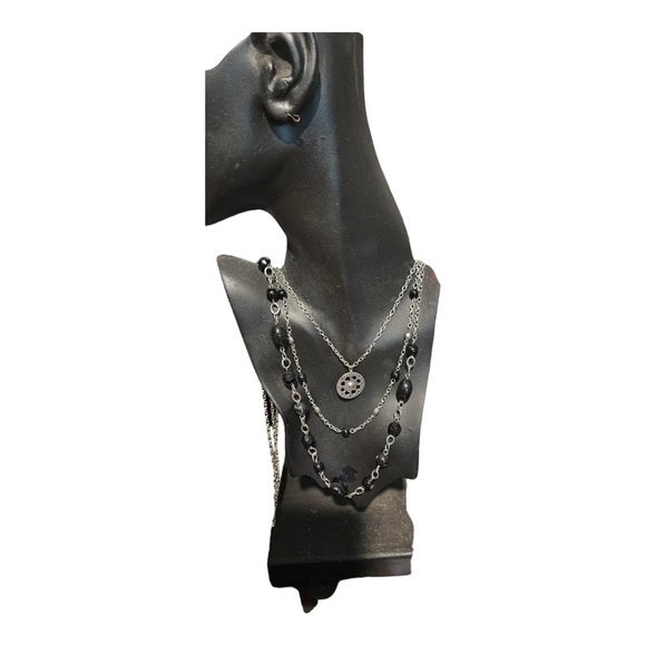 Black and Silver Necklace One Size - Picture 7 of 7